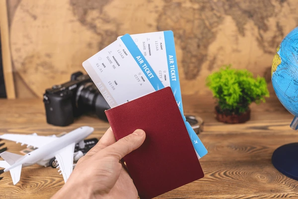 How to Book the Cheapest Flights Every Time (Genius Insider Hacks for 2025)