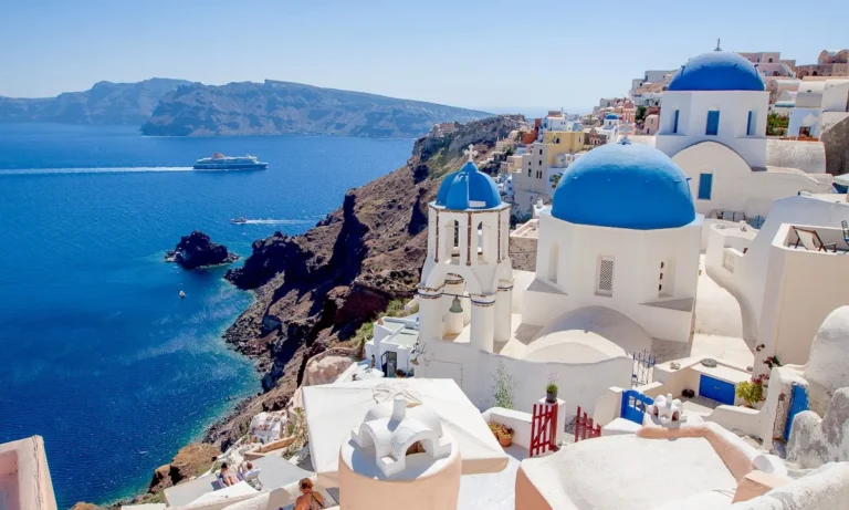 7 Powerful Dream Destinations Redefining Relaxation 2025